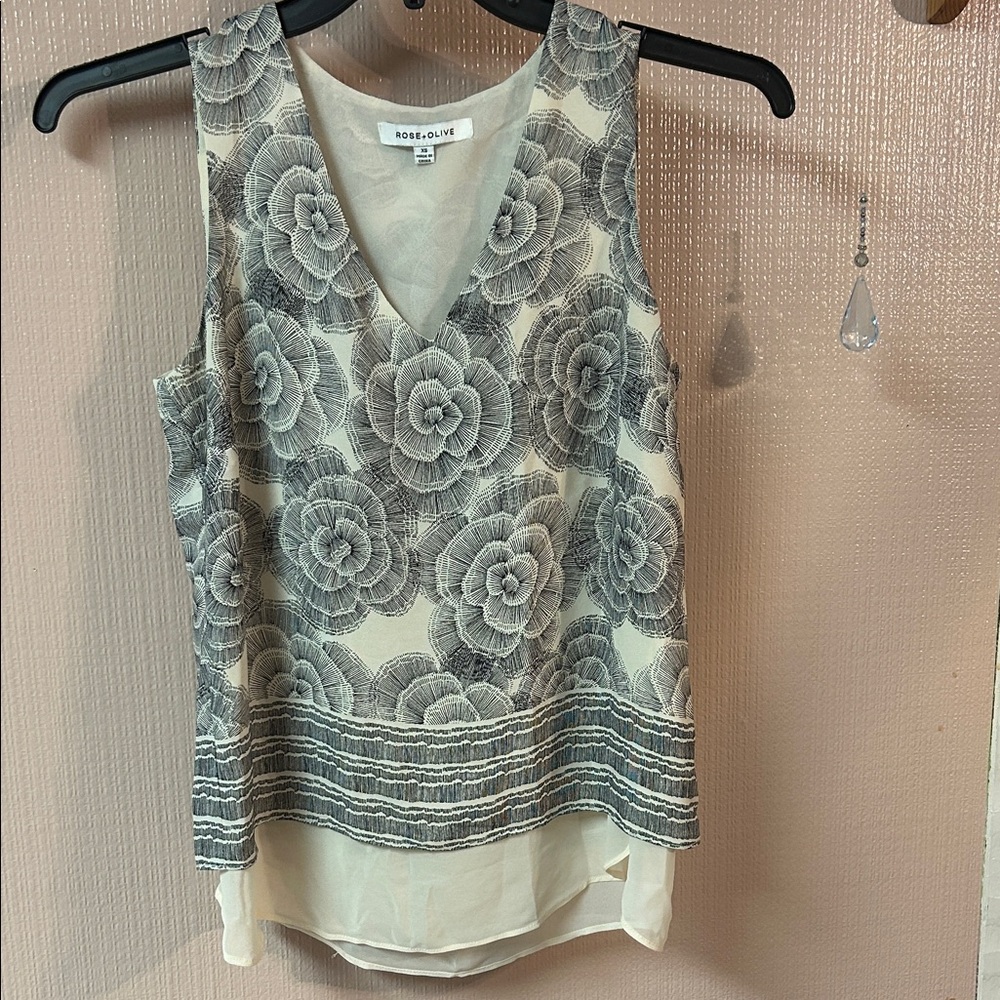 Rose & Olive Black and White Floral Blouse